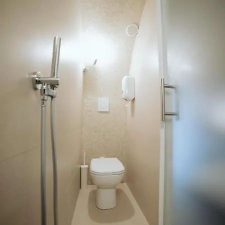 Exclusiva Dimora In Apartment