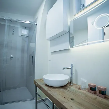Exclusiva Dimora In Apartment